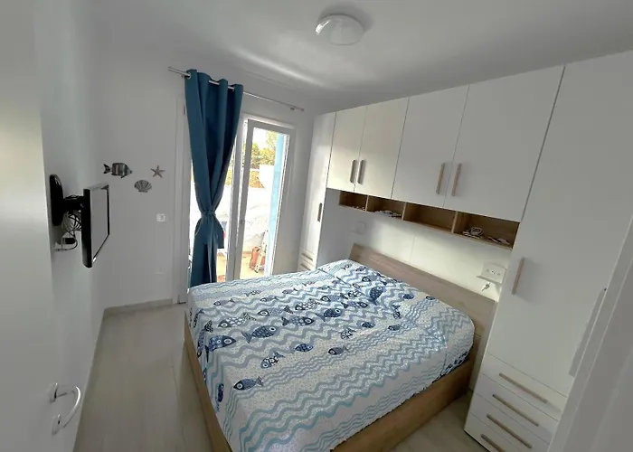 Affittimoderni Trinita D Agultu - La Splendida Apartman *